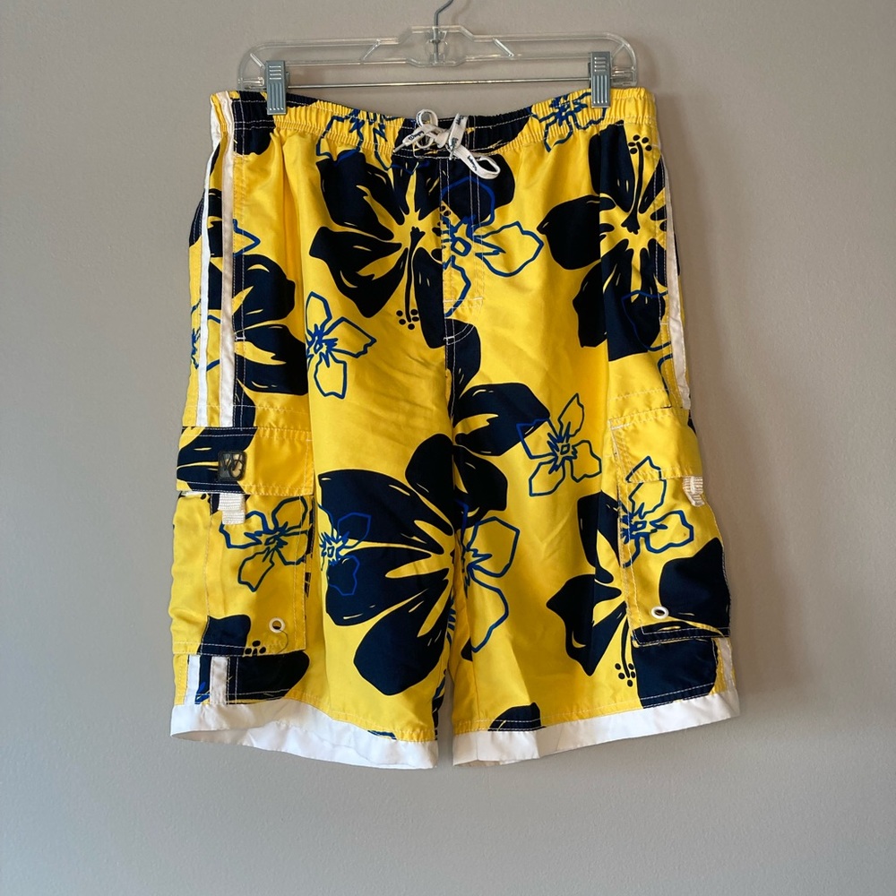 WISEGUY Board Shorts Swim Trunks M Surf Beach Floral Sexy. 
Good Condition